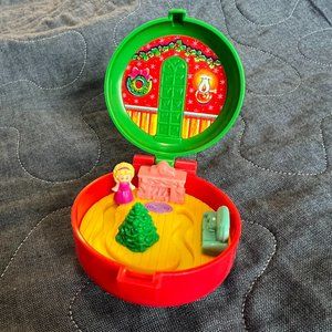 Polly Pocket 1993 Bluebird Toys Christmas Wreath McDonalds Totally Toy Holiday